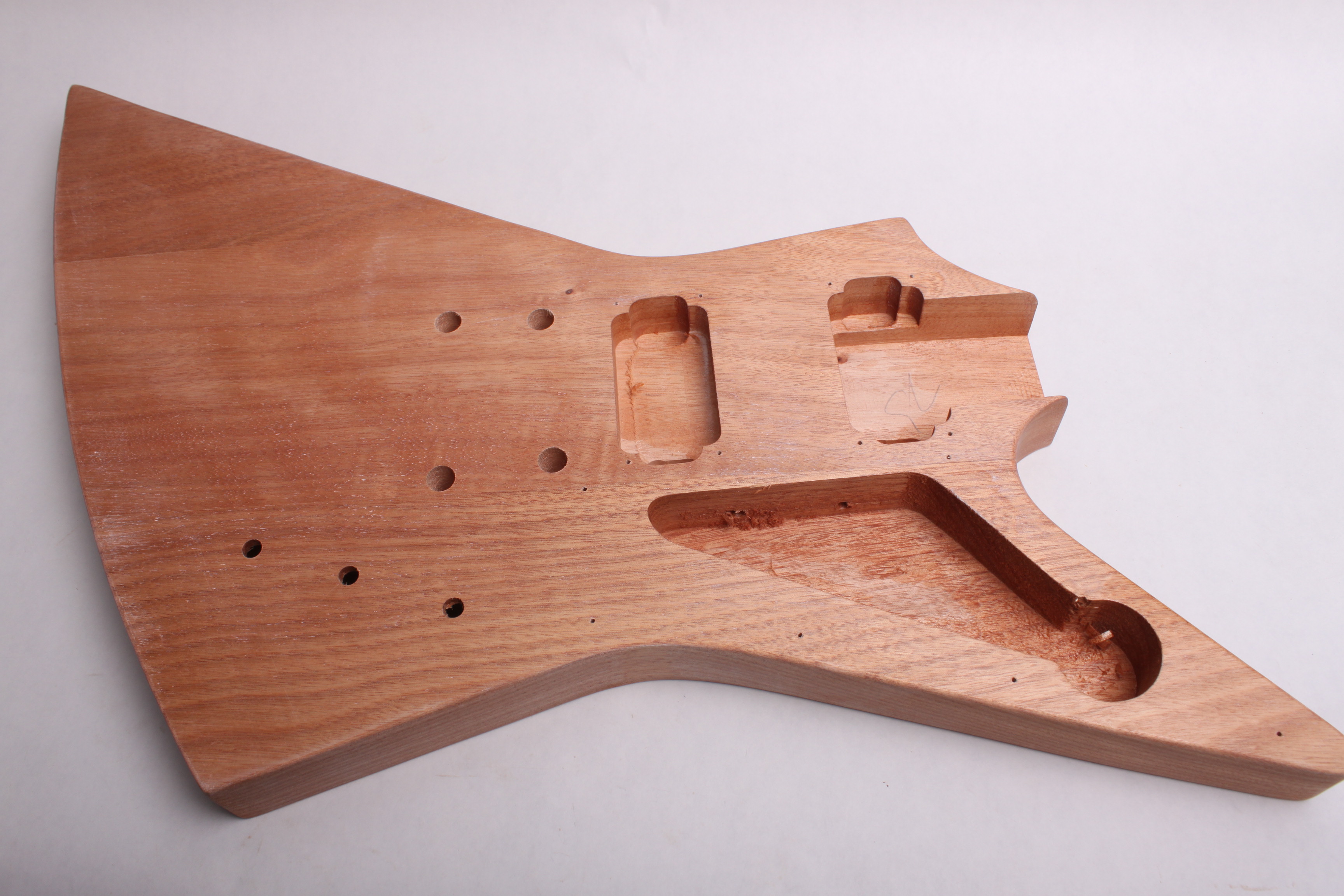 ELECTRIC GUITAR KIT explorer STYLE Guitar bodies and kits from