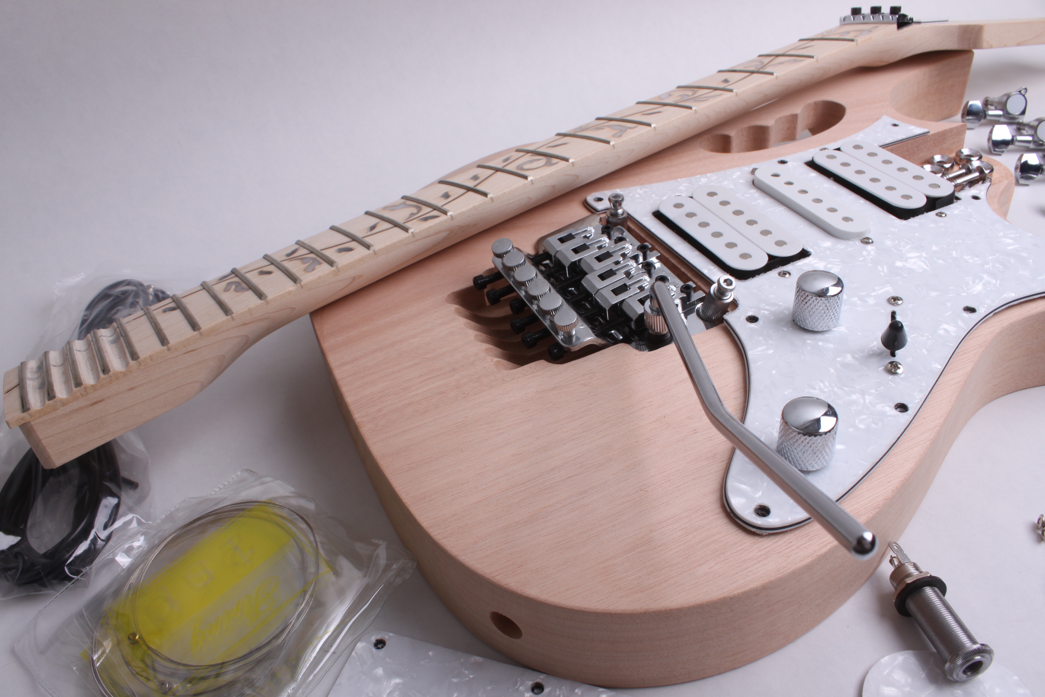 Electric Guitar Hardware Kit,1 Set DIY Electric Martinique